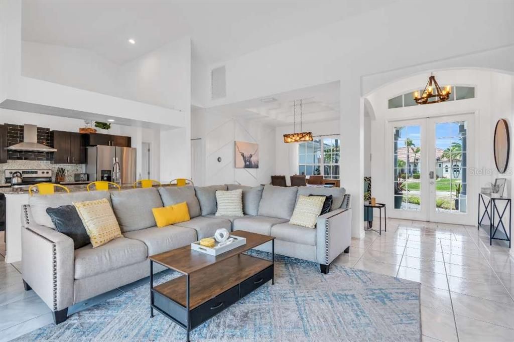 For Sale: $525,000 (3 beds, 2 baths, 1741 Square Feet)