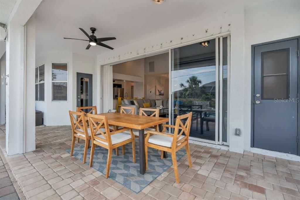 For Sale: $525,000 (3 beds, 2 baths, 1741 Square Feet)