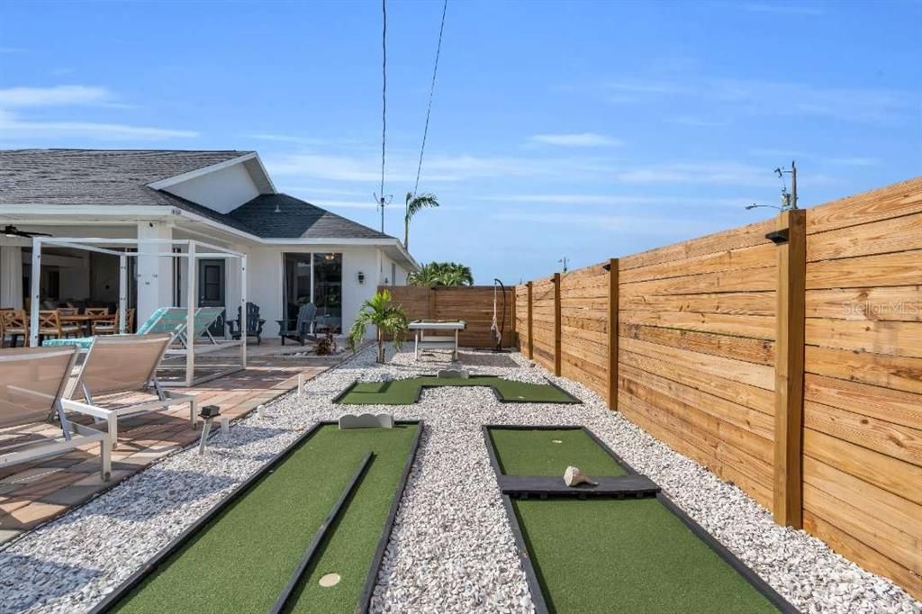 For Sale: $525,000 (3 beds, 2 baths, 1741 Square Feet)