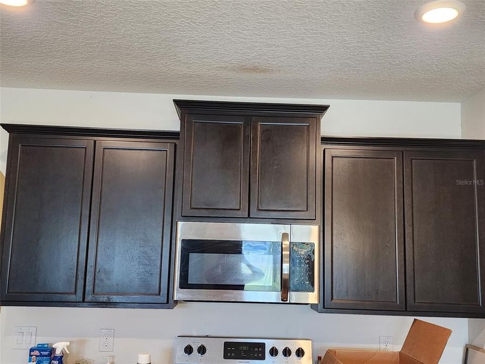 For Sale: $375,000 (4 beds, 2 baths, 1846 Square Feet)