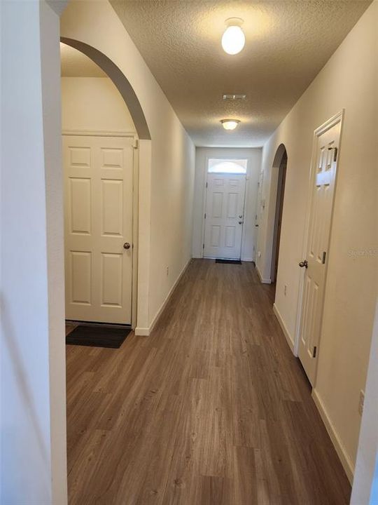 For Sale: $375,000 (4 beds, 2 baths, 1846 Square Feet)