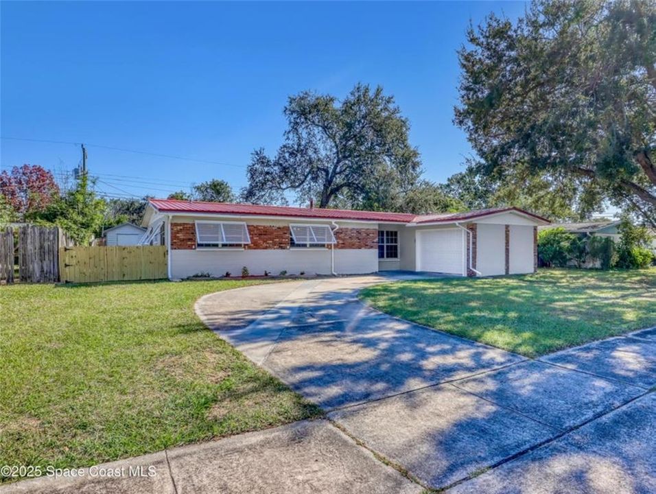 待售: $299,900 (4 贝兹, 2 浴室, 1198 平方英尺)