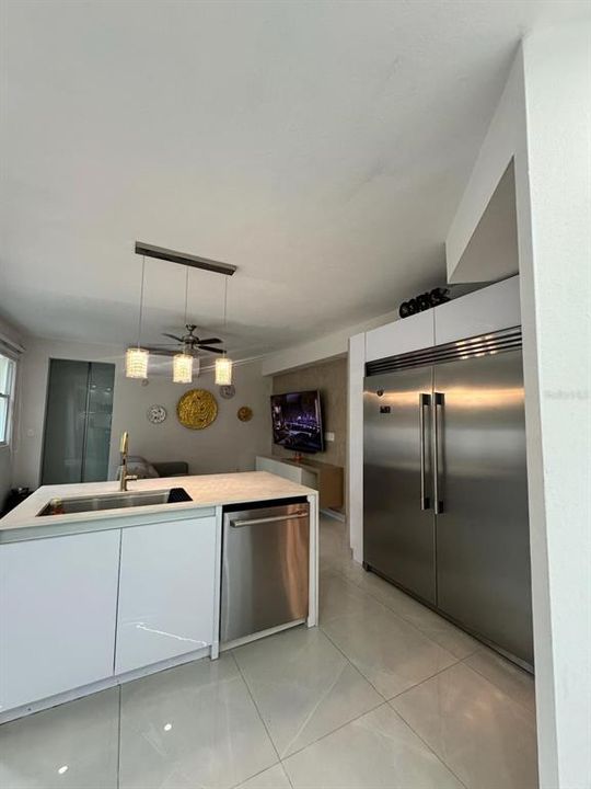 For Rent: $4,950 (3 beds, 2 baths, 2600 Square Feet)