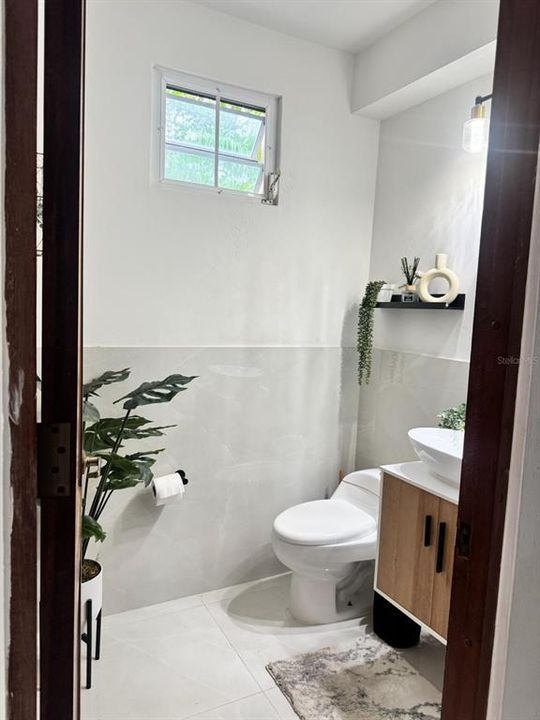 For Rent: $4,950 (3 beds, 2 baths, 2600 Square Feet)