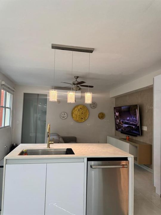 For Rent: $4,950 (3 beds, 2 baths, 2600 Square Feet)