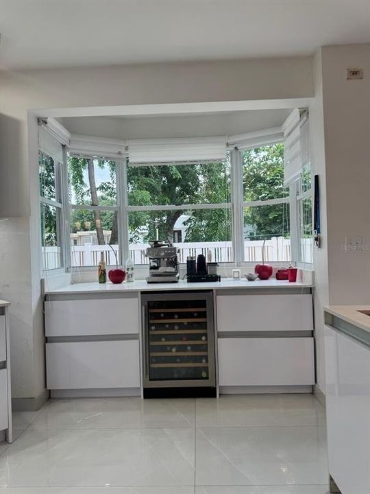 For Rent: $4,950 (3 beds, 2 baths, 2600 Square Feet)