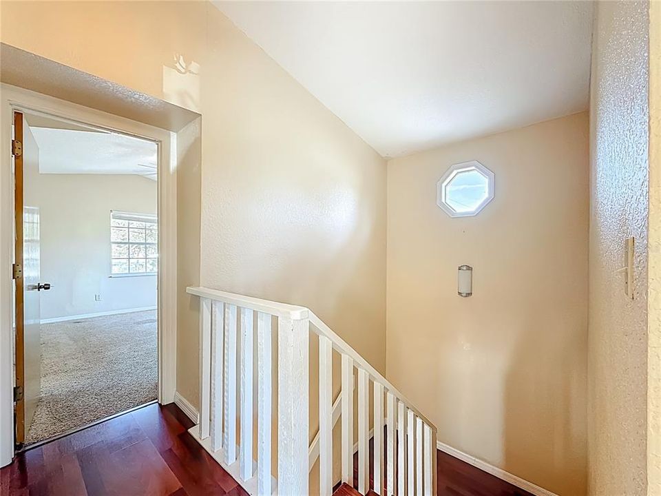 En Venta: $425,000 (4 camas, 2 baños, 1608 Pies cuadrados)