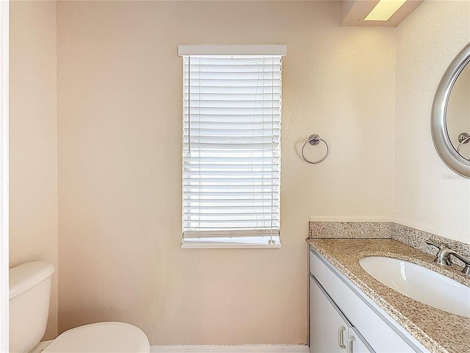 En Venta: $425,000 (4 camas, 2 baños, 1608 Pies cuadrados)