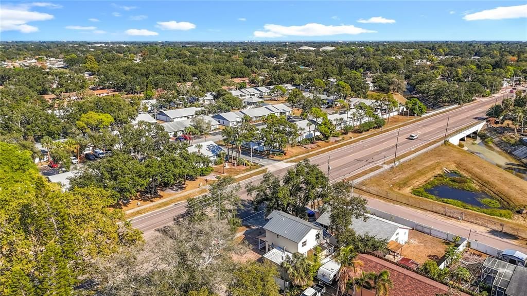 En Venta: $425,000 (4 camas, 2 baños, 1608 Pies cuadrados)