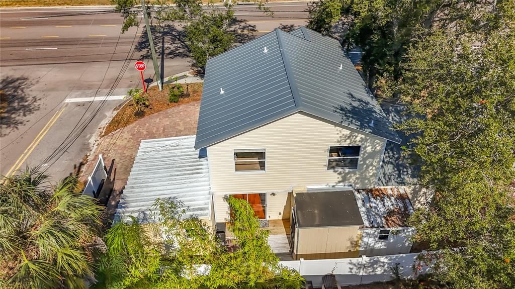 En Venta: $425,000 (4 camas, 2 baños, 1608 Pies cuadrados)