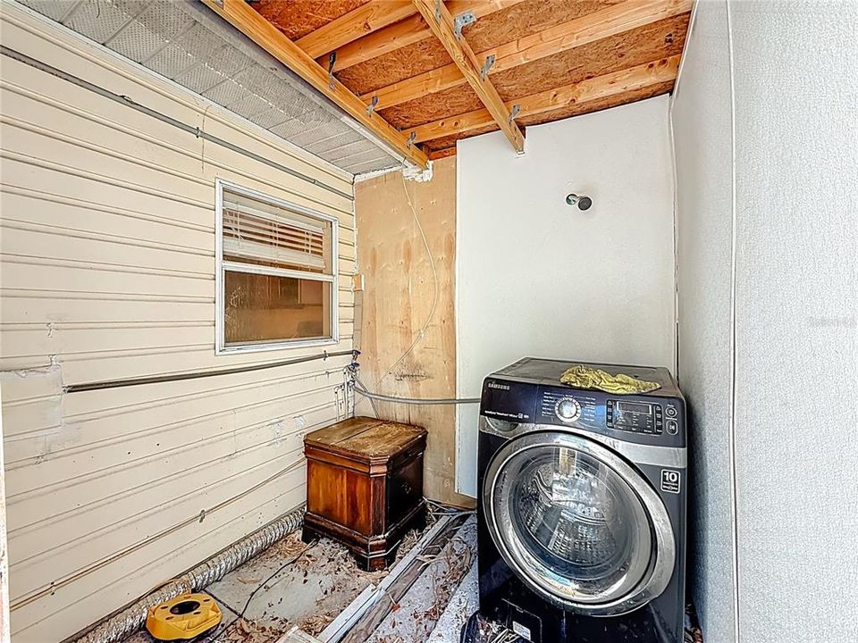 En Venta: $425,000 (4 camas, 2 baños, 1608 Pies cuadrados)