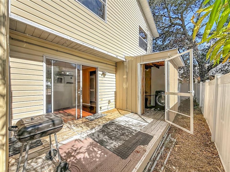 En Venta: $425,000 (4 camas, 2 baños, 1608 Pies cuadrados)