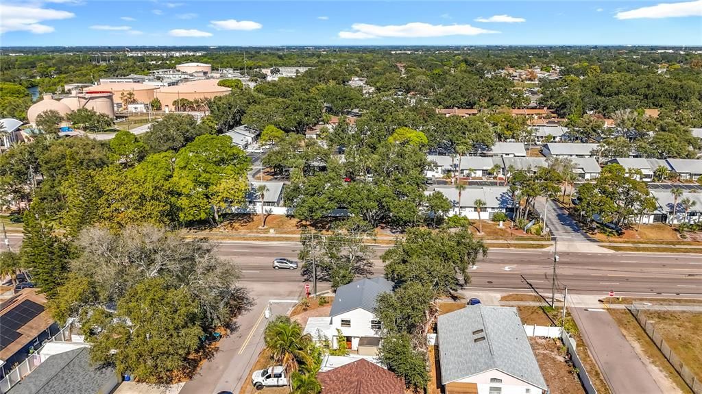 En Venta: $425,000 (4 camas, 2 baños, 1608 Pies cuadrados)