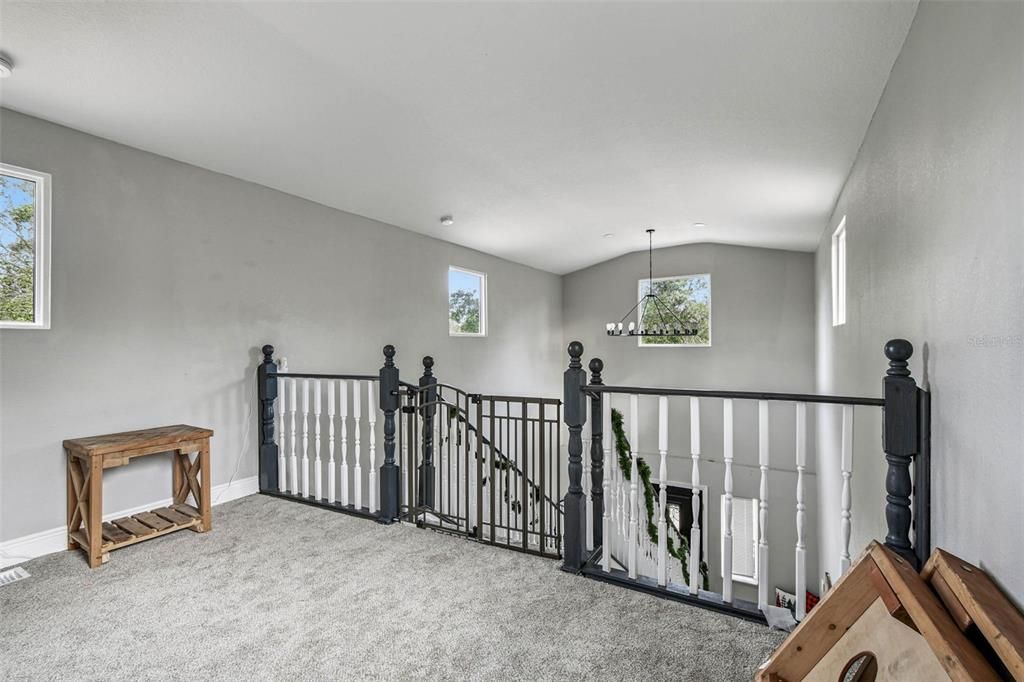 For Sale: $400,000 (3 beds, 2 baths, 2086 Square Feet)