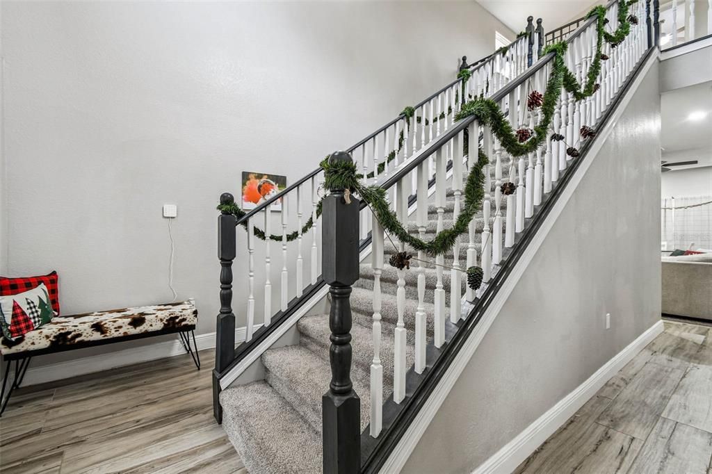 For Sale: $400,000 (3 beds, 2 baths, 2086 Square Feet)