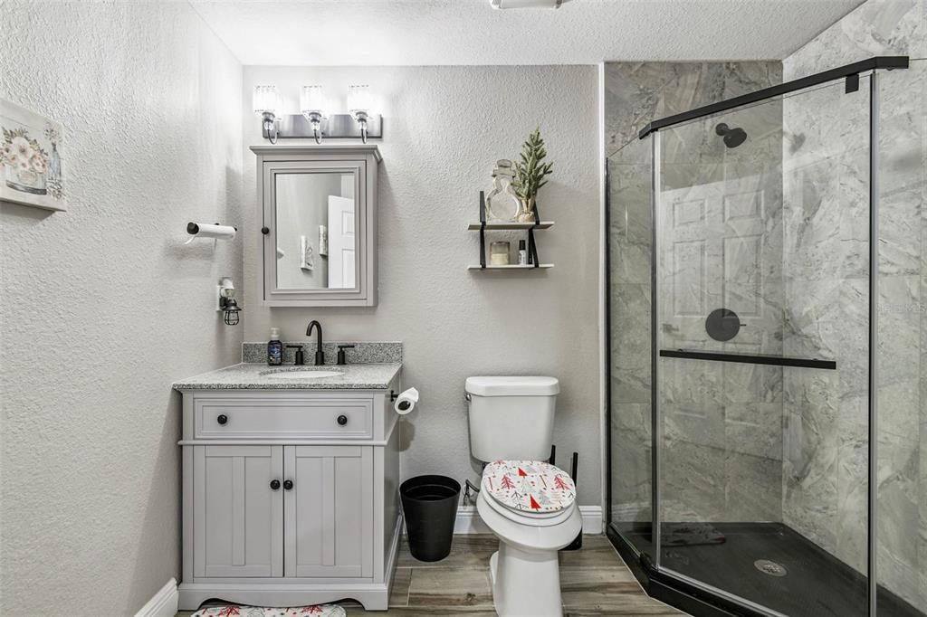 For Sale: $400,000 (3 beds, 2 baths, 2086 Square Feet)