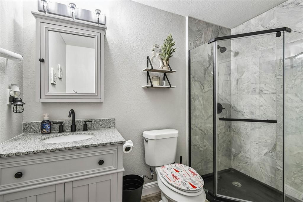 For Sale: $400,000 (3 beds, 2 baths, 2086 Square Feet)