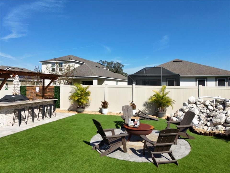 待售: $600,000 (5 贝兹, 3 浴室, 2744 平方英尺)