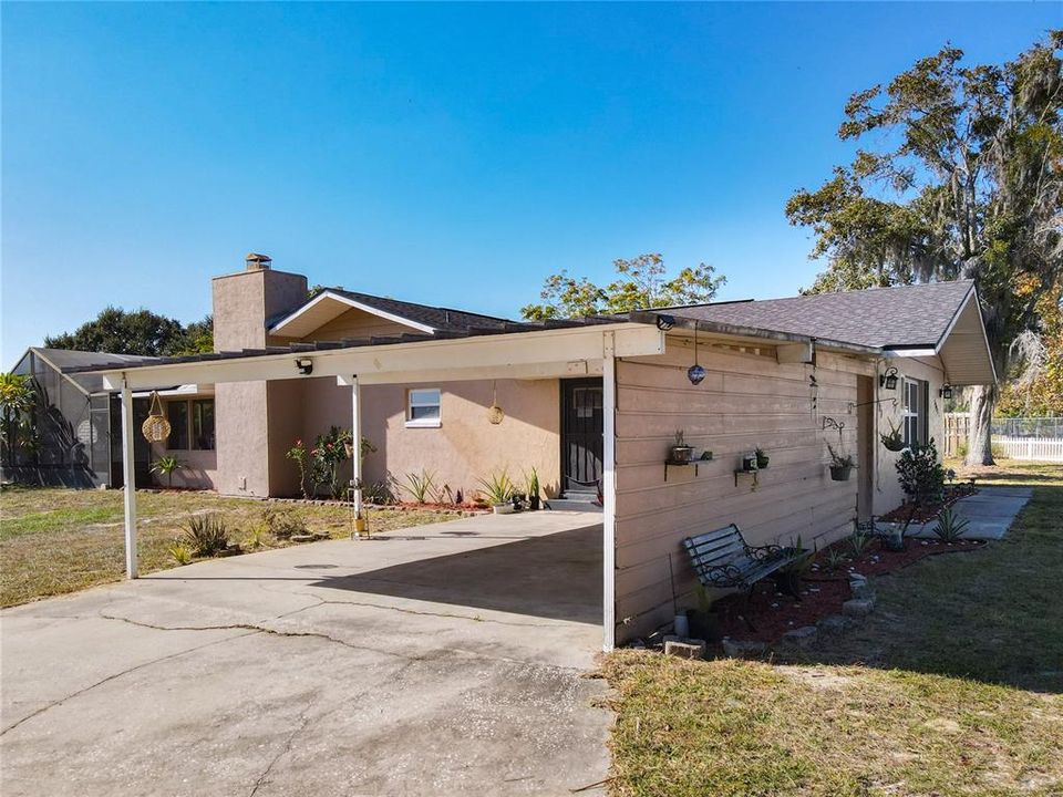 For Sale: $420,000 (3 beds, 2 baths, 2156 Square Feet)