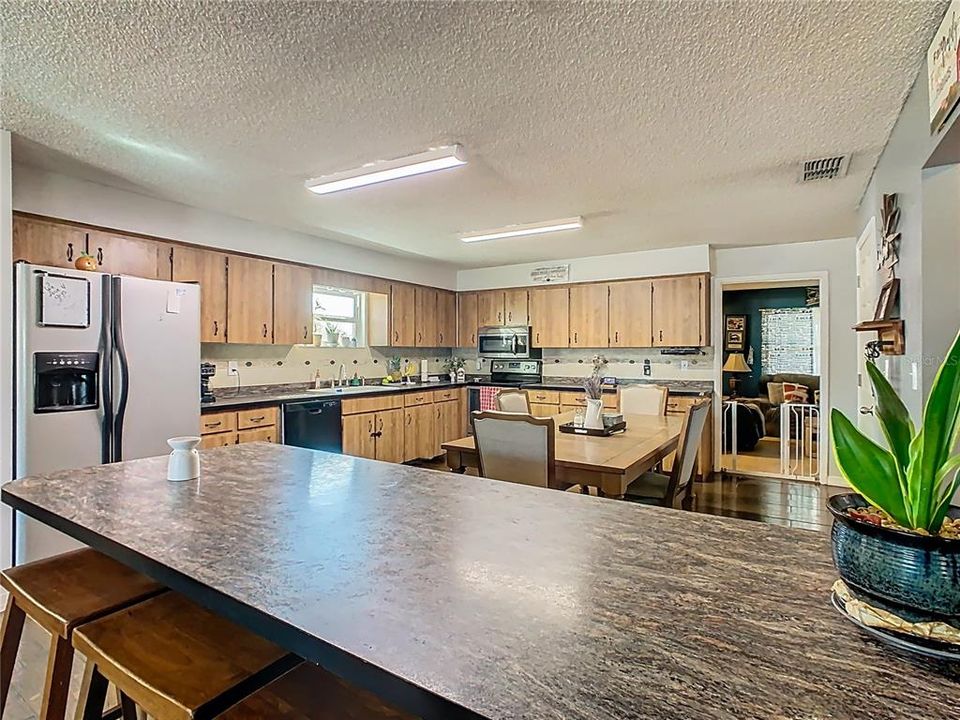 For Sale: $420,000 (3 beds, 2 baths, 2156 Square Feet)