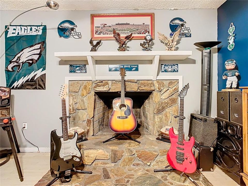 For Sale: $420,000 (3 beds, 2 baths, 2156 Square Feet)