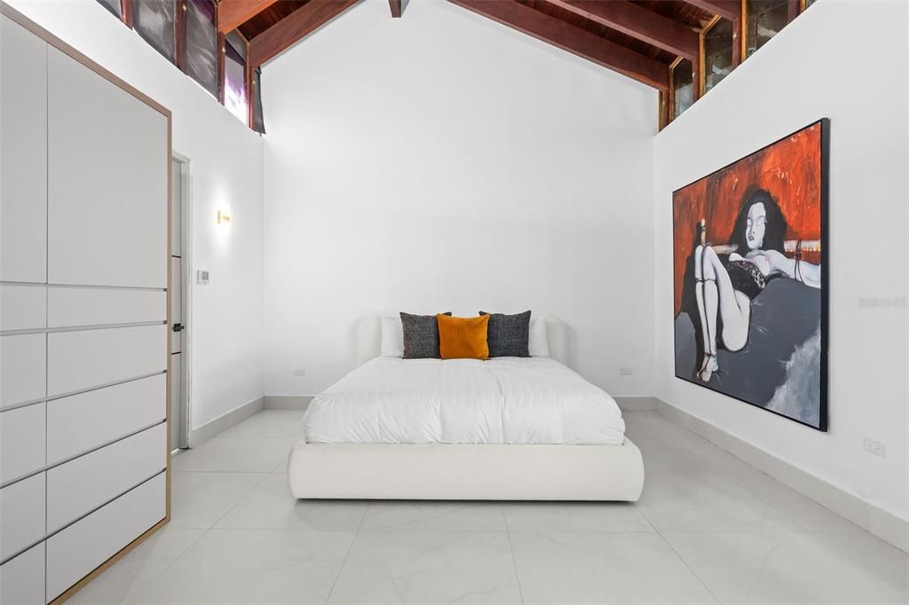 На продажу: $2,200,000 (4 спален, 4 ванн, 3700 Квадратных фут)