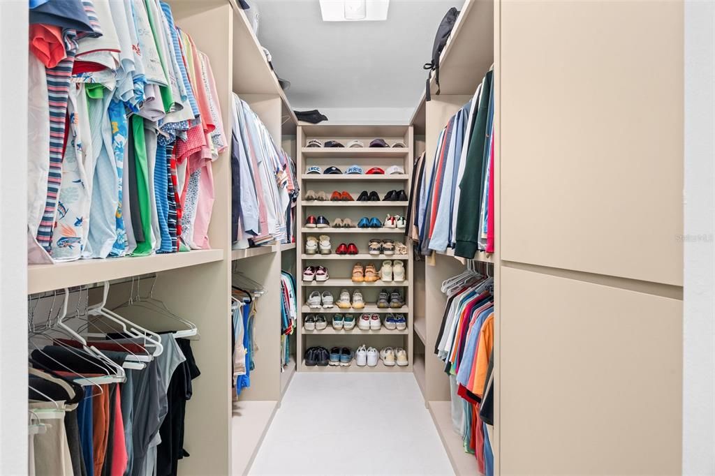 На продажу: $2,200,000 (4 спален, 4 ванн, 3700 Квадратных фут)