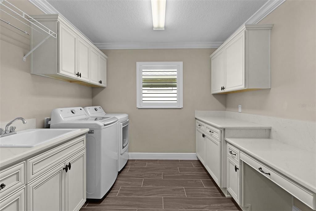 На продажу: $839,900 (3 спален, 2 ванн, 2309 Квадратных фут)