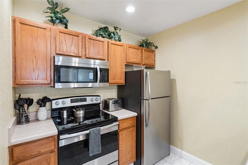 For Sale: $269,750 (3 beds, 2 baths, 1296 Square Feet)