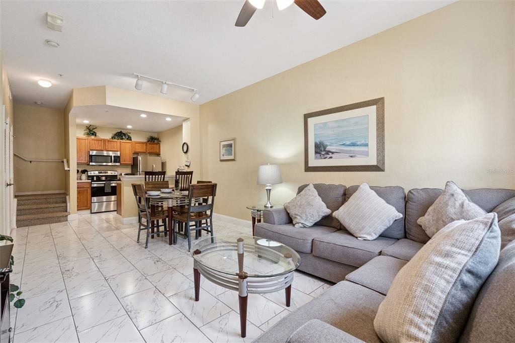 For Sale: $269,750 (3 beds, 2 baths, 1296 Square Feet)