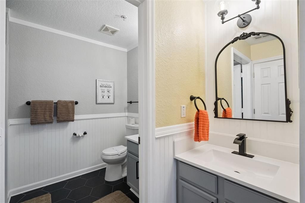 For Sale: $269,750 (3 beds, 2 baths, 1296 Square Feet)