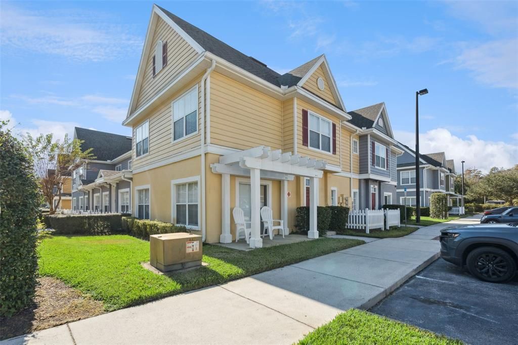 For Sale: $269,750 (3 beds, 2 baths, 1296 Square Feet)