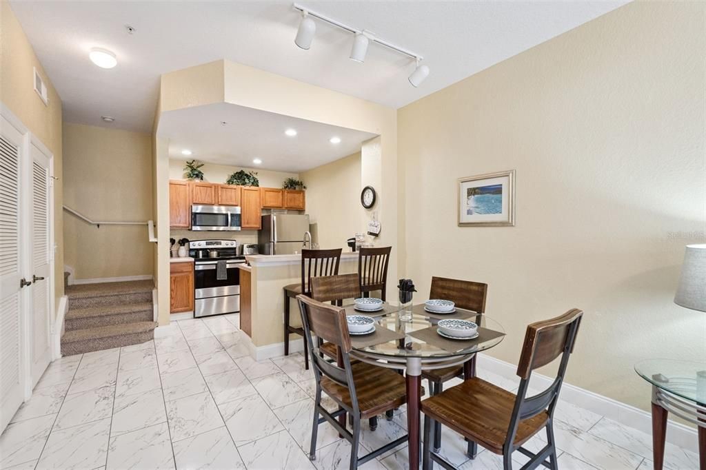 For Sale: $269,750 (3 beds, 2 baths, 1296 Square Feet)
