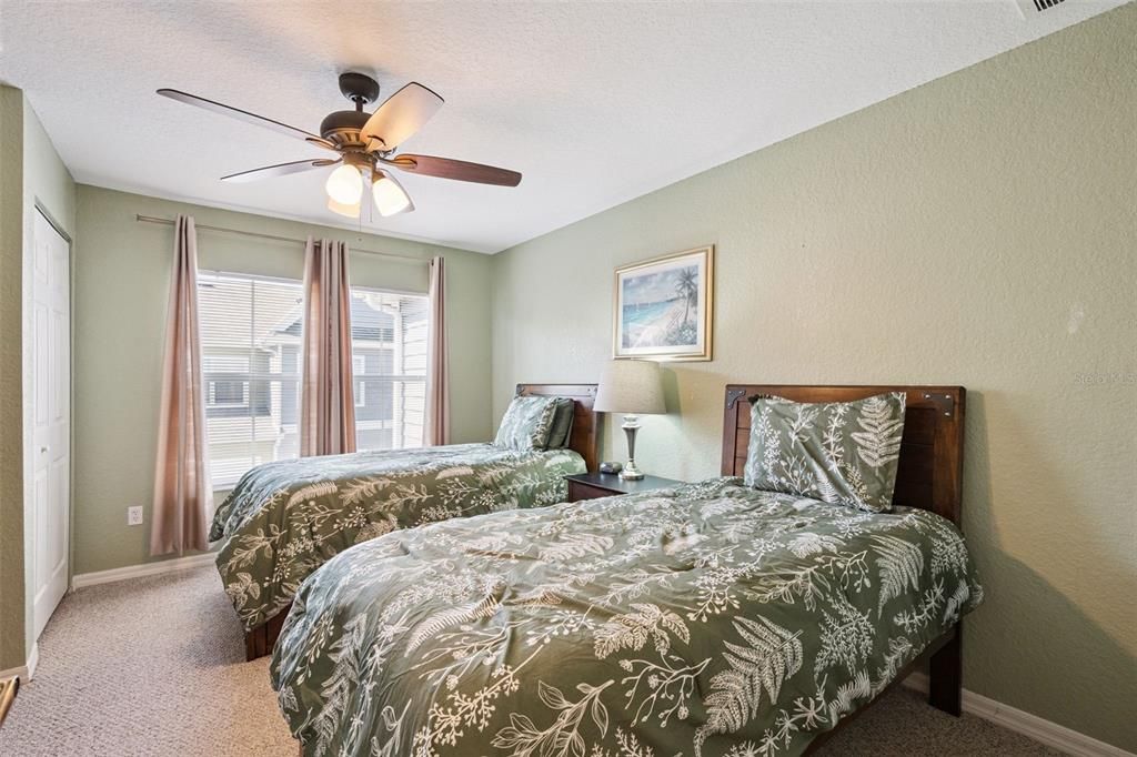 For Sale: $269,750 (3 beds, 2 baths, 1296 Square Feet)