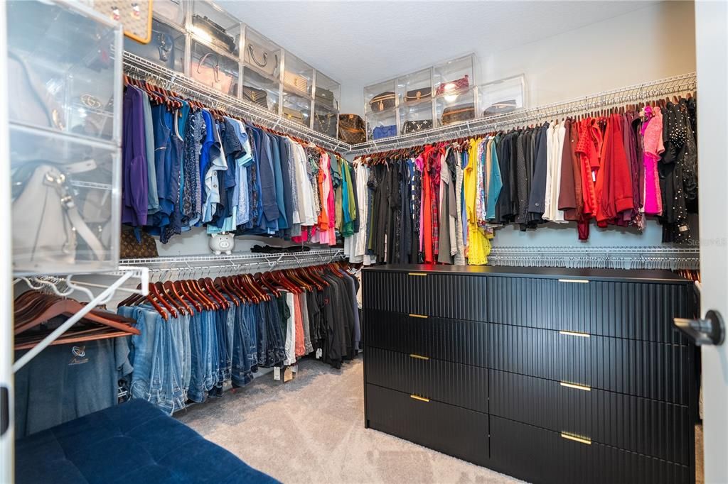 En Venta: $835,000 (5 camas, 4 baños, 3777 Pies cuadrados)