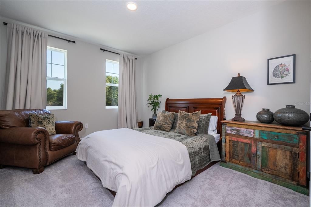 En Venta: $835,000 (5 camas, 4 baños, 3777 Pies cuadrados)