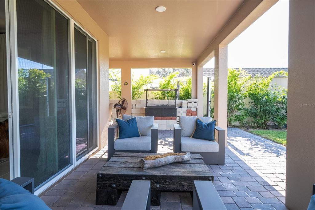 En Venta: $835,000 (5 camas, 4 baños, 3777 Pies cuadrados)