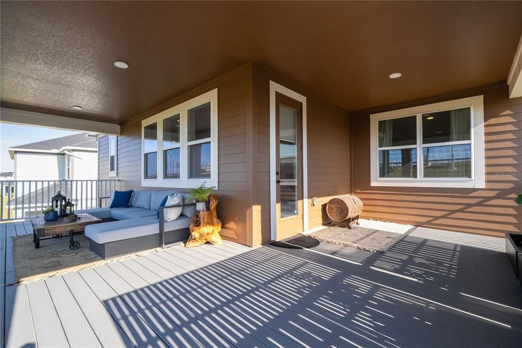 En Venta: $835,000 (5 camas, 4 baños, 3777 Pies cuadrados)