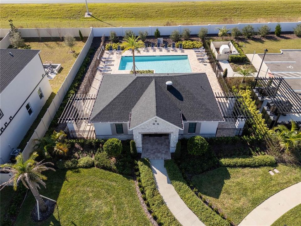 En Venta: $835,000 (5 camas, 4 baños, 3777 Pies cuadrados)