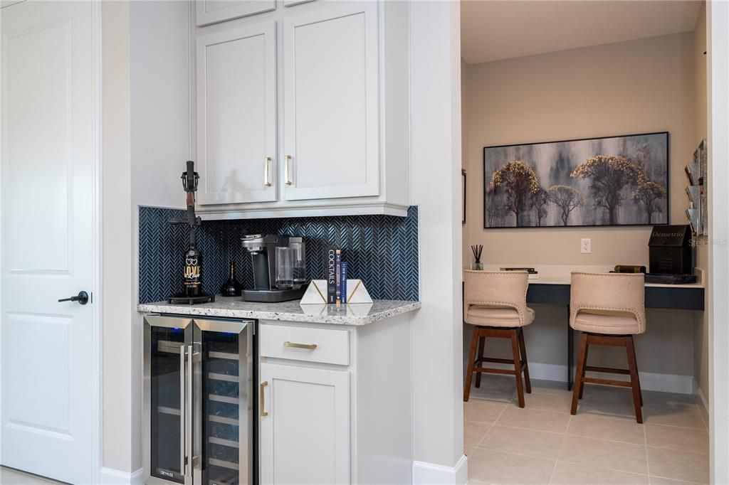 En Venta: $835,000 (5 camas, 4 baños, 3777 Pies cuadrados)