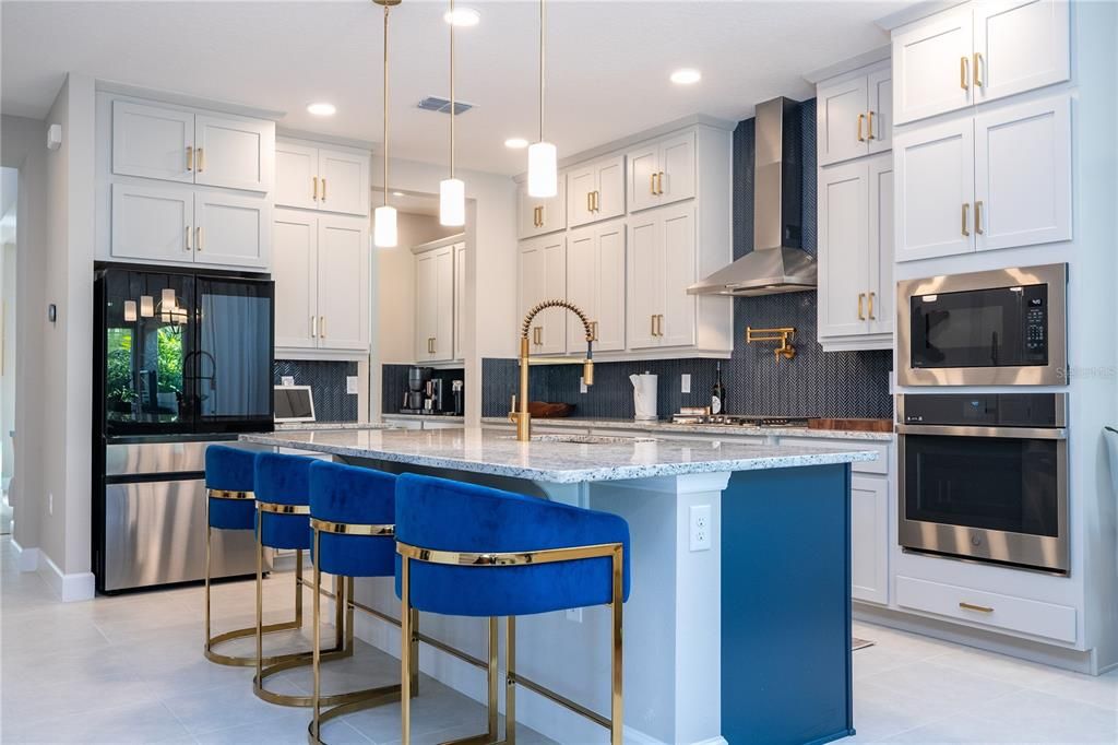 En Venta: $835,000 (5 camas, 4 baños, 3777 Pies cuadrados)