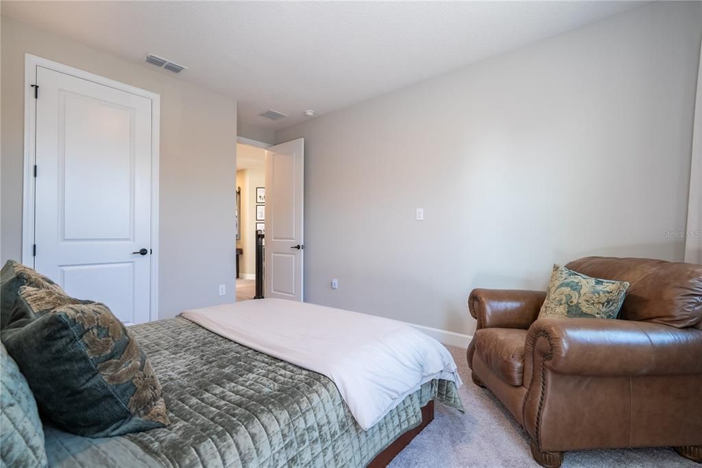 En Venta: $835,000 (5 camas, 4 baños, 3777 Pies cuadrados)