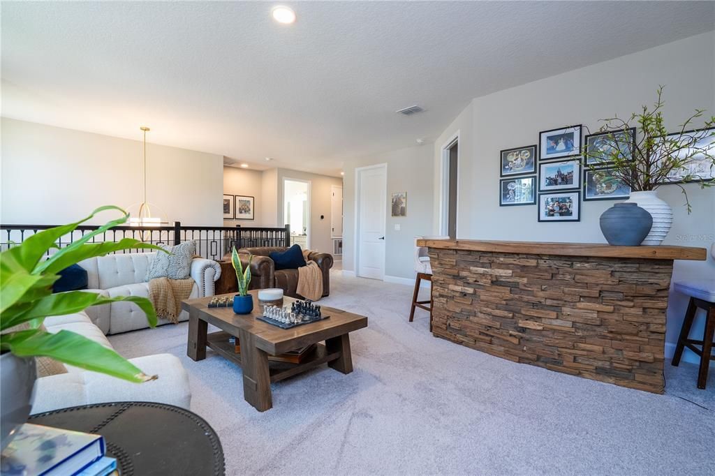 En Venta: $835,000 (5 camas, 4 baños, 3777 Pies cuadrados)