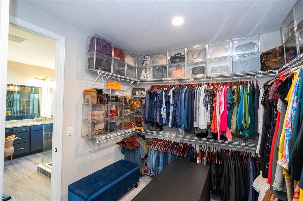 En Venta: $835,000 (5 camas, 4 baños, 3777 Pies cuadrados)