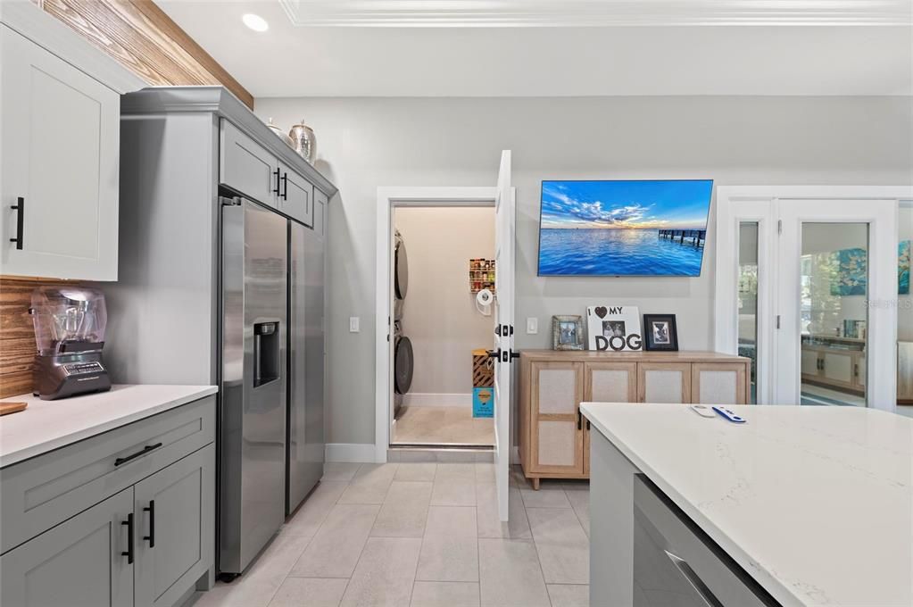 待售: $565,000 (1 贝兹, 1 浴室, 1000 平方英尺)