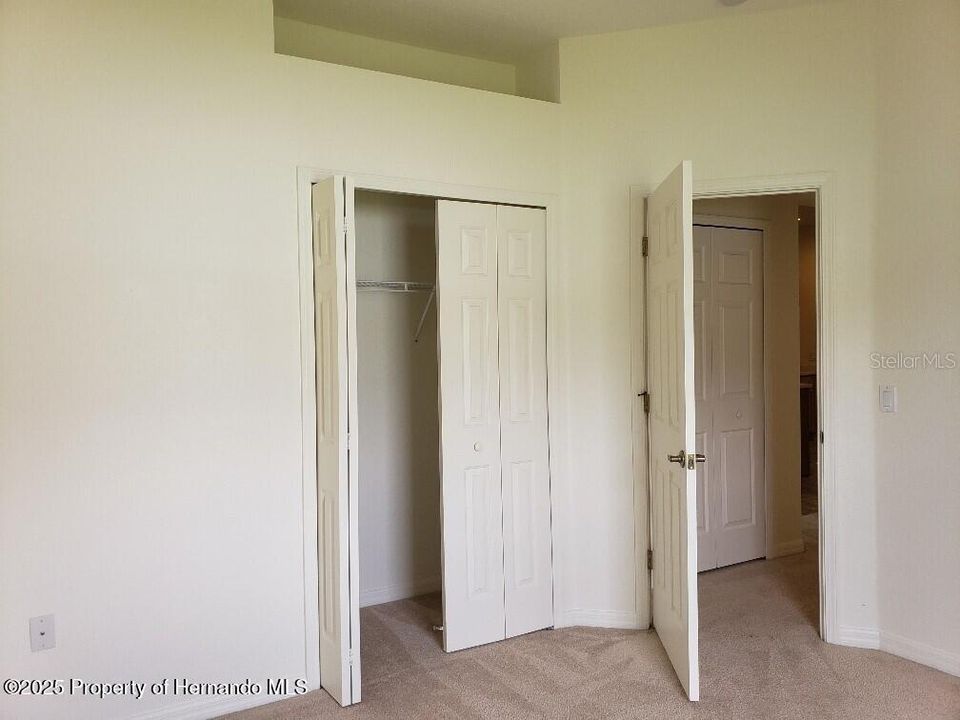 For Rent: $1,900 (3 beds, 2 baths, 1690 Square Feet)