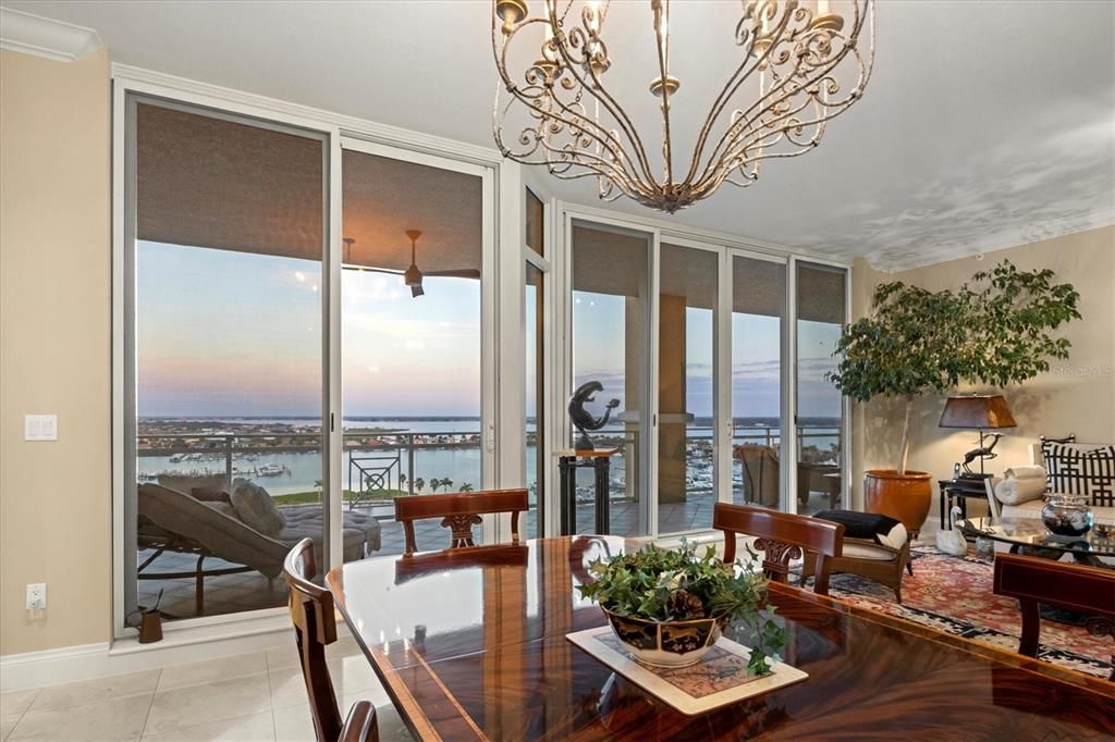 For Sale: $1,325,000 (3 beds, 3 baths, 2930 Square Feet)