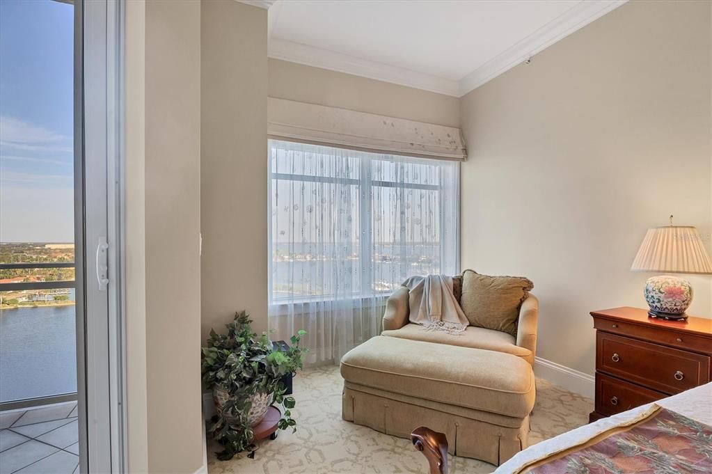 For Sale: $1,325,000 (3 beds, 3 baths, 2930 Square Feet)