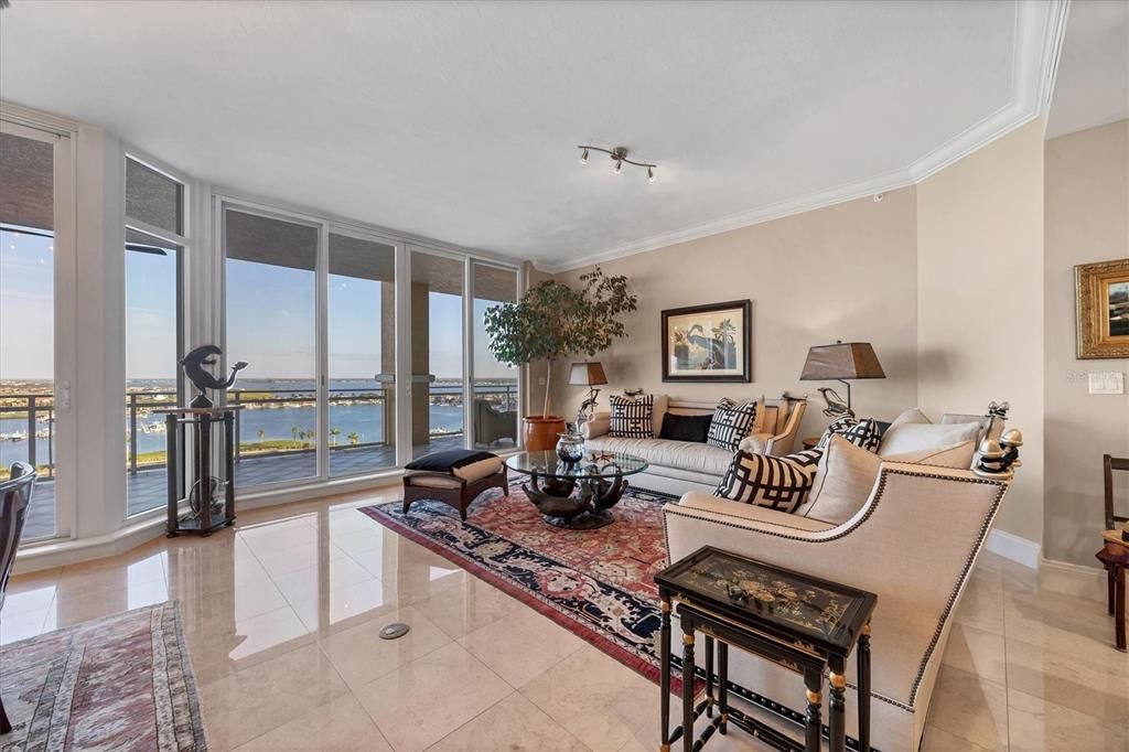 For Sale: $1,325,000 (3 beds, 3 baths, 2930 Square Feet)