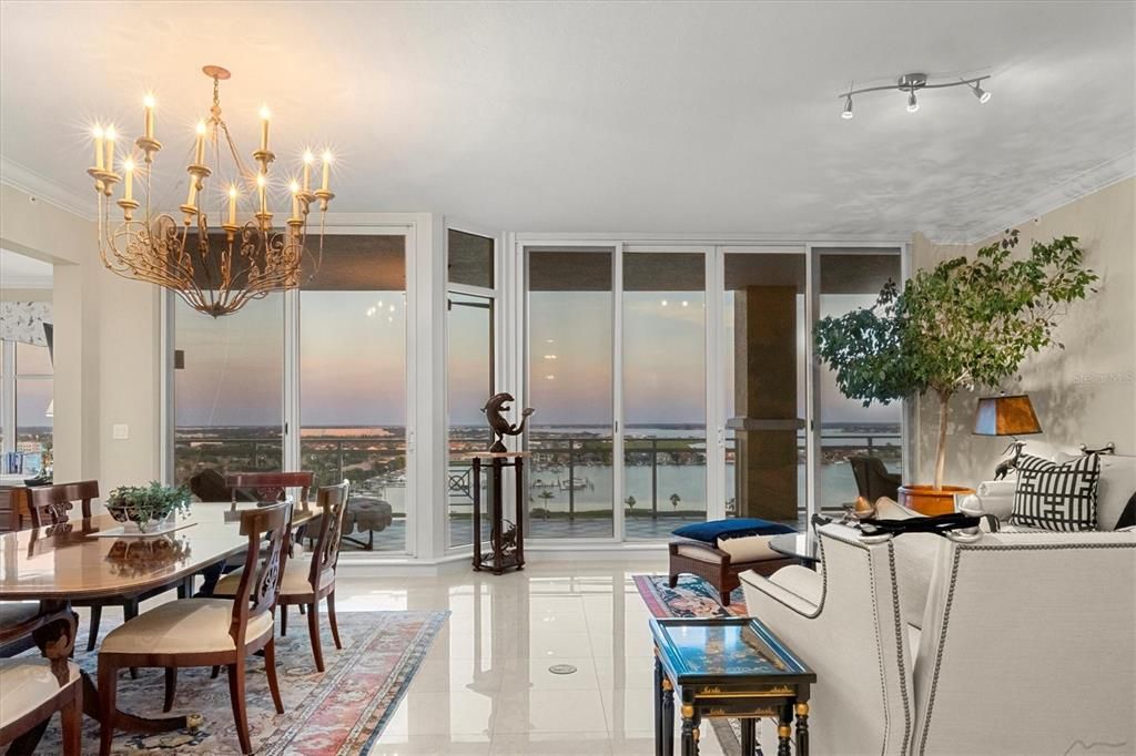 For Sale: $1,325,000 (3 beds, 3 baths, 2930 Square Feet)